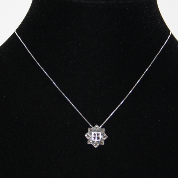 Vintagejelyfish Jewelry - NWT sterling silver necklace Star with marcasites